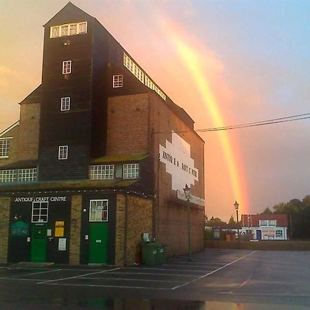 Frasers Battlesbridge Exterior foto